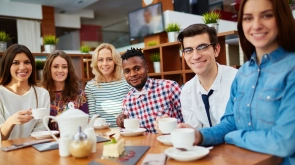 Praca sezonowa dla cudzoziemców. Wszystko, co musisz o niej wiedzieć