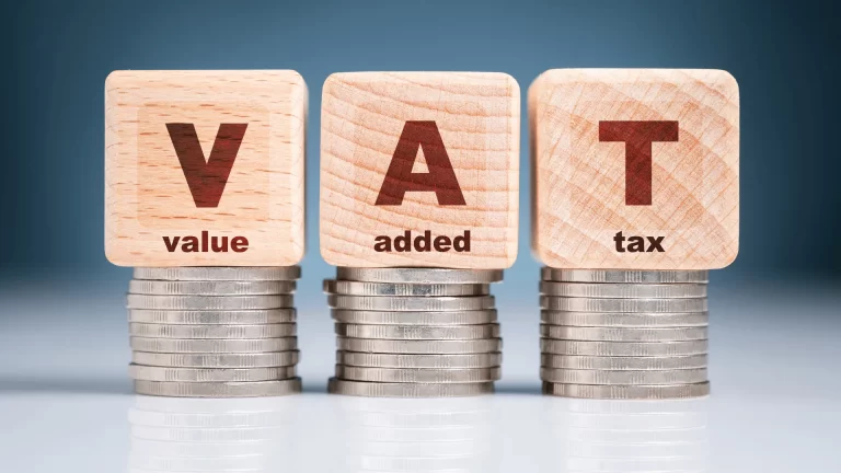 Dokumenty VAT na&nbsp;podstawie KSeF. Czy&nbsp;firmom ubędzie obowiązków? Blog księgowy
